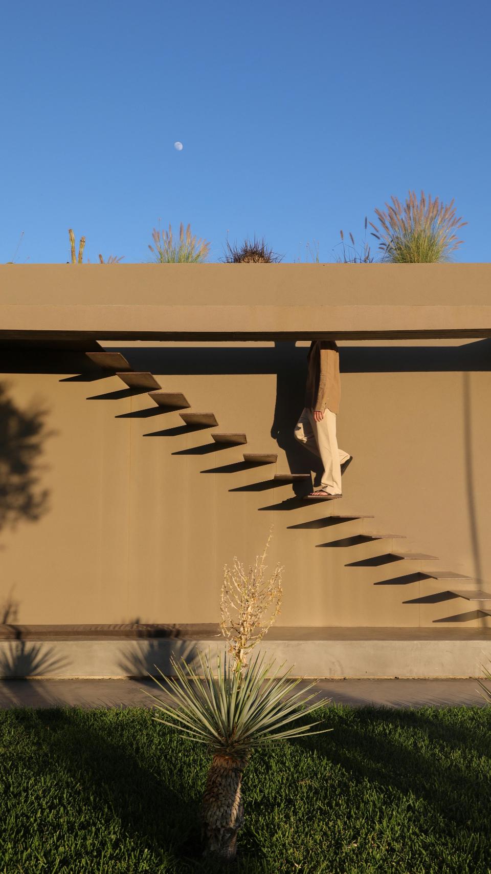 Escalera en un muro